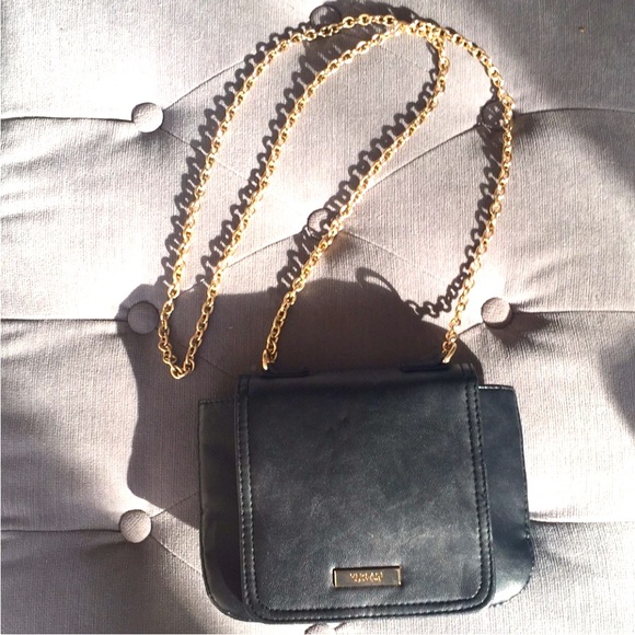 Versace Crossbody Bag in Black with Gold Chain Parfums Gift with Purchase - Picture 1 of 8